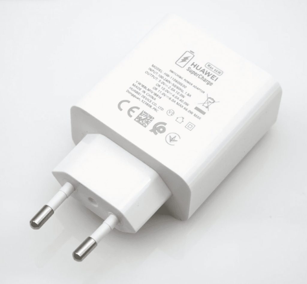 HUAWEI SuperCharge Wall Charger (Max 66 W) - 11V. 6A.
